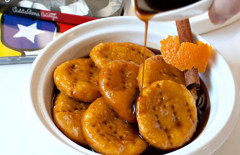 sopaipillas con chasncaca